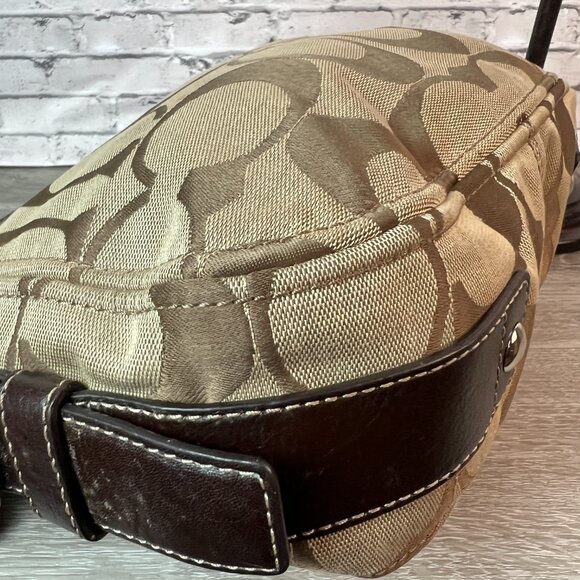 vintage Coach Signature Zoe Hobo Bag in khaki/tan - Picture 4 of 9